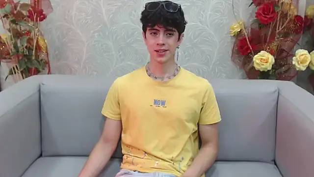 Snapshot of star_boyxx chatting on September 11, 9:04 pm star boyxx online show from September 11, 9:04 pm