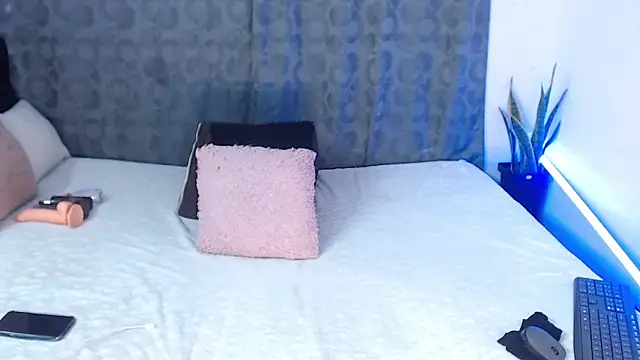 Lauryn lee online show from March 10, 8:46 pm