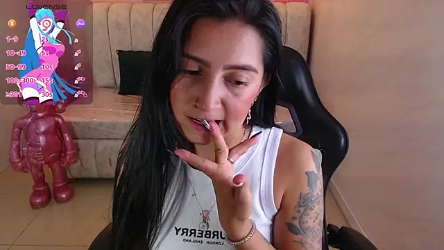 madhison klain s online show from November 6, 8:24 pm