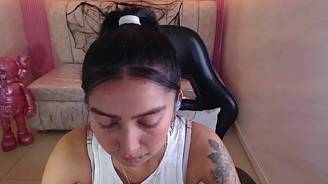 madhison klain s online show from October 29, 8:19 pm