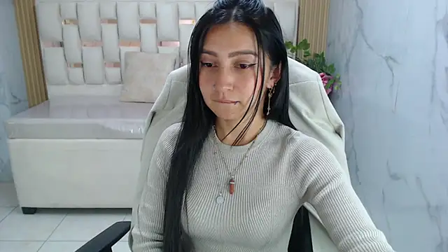 madhison klain s online show from April 12, 3:54 am