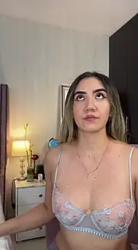 Snapshot of natashaleightt chatting on March 2, 3:24 am natashaleightt online show from March 2, 3:24 am