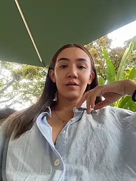 natashaleightt online show from April 10, 8:16 pm