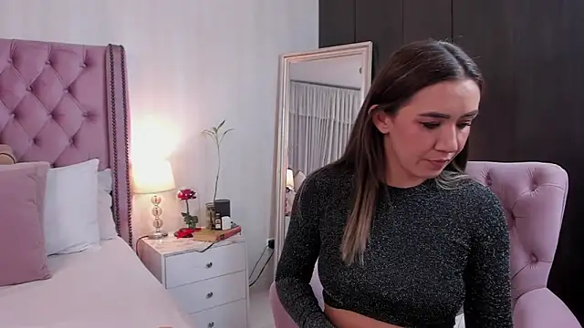 natashaleightt online show from March 21, 11:52 pm