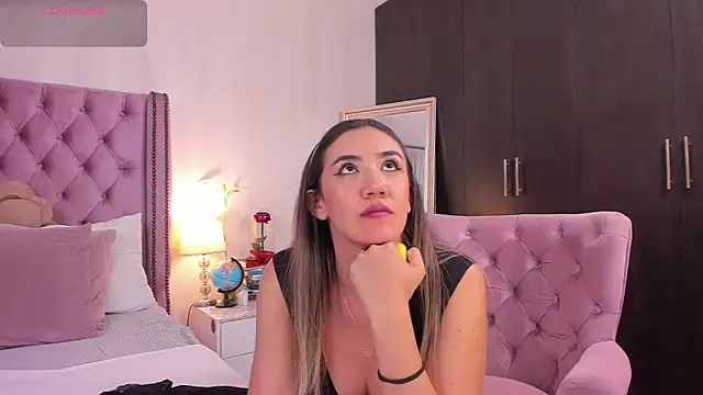 Snapshot of natashaleightt chatting on October 25, 11:16 pm natashaleightt online show from October 25, 11:16 pm