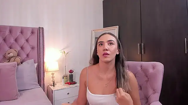 natashaleightt online show from February 15, 11:36 pm