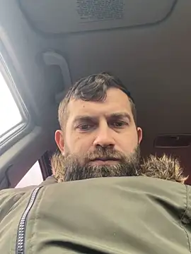 Snapshot of daniel21p chatting on December 15, 7:36 am daniel21p online show from December 15, 7:36 am