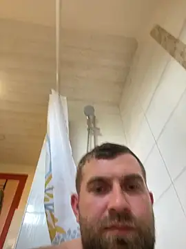 Snapshot of daniel21p chatting on March 22, 3:31 pm daniel21p online show from March 22, 3:31 pm