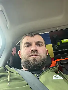 Snapshot of daniel21p chatting on March 18, 3:55 pm daniel21p online show from March 18, 3:55 pm