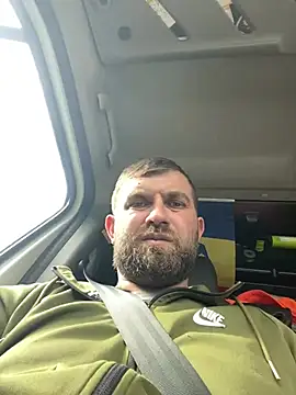 Snapshot of daniel21p chatting on March 21, 3:13 pm daniel21p online show from March 21, 3:13 pm