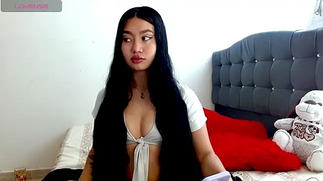 sloppy cat online show from April 8, 6:42 pm