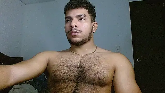 Snapshot of Javier_Hot27 chatting on February 7, 4:48 pm Javier Hot27 online show from February 7, 4:48 pm