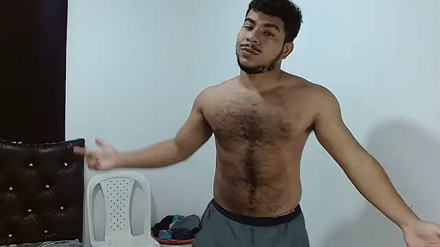 Snapshot of Javier_Hot27 chatting on February 19, 10:07 pm Javier Hot27 online show from February 19, 10:07 pm