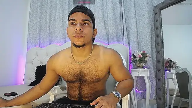 Snapshot of Javier_Hot27 chatting on March 3, 12:39 pm Javier Hot27 online show from March 3, 12:39 pm
