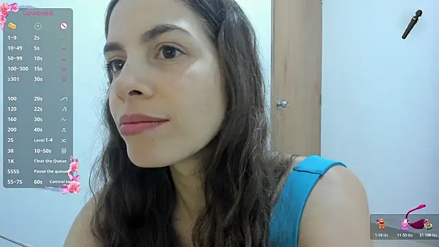 Snapshot of jessyegoldenn chatting on November 12, 11:52 pm jessyegoldenn online show from November 12, 11:52 pm