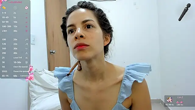 jessyegoldenn online show from April 22, 4:25 pm