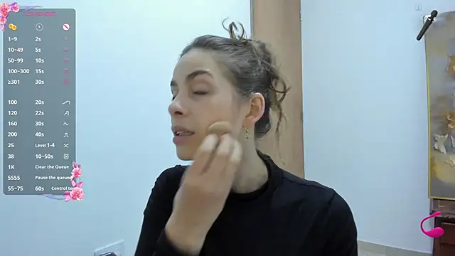 Snapshot of jessyegoldenn chatting on November 20, 9:25 pm jessyegoldenn online show from November 20, 9:25 pm