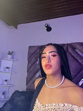 MichelleDiaz Pink online show from March 18, 3:02 am