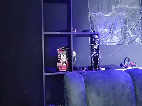 Pandora 9666 online show from March 12, 3:49 pm