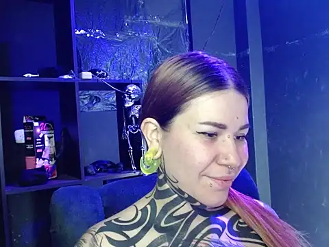 Snapshot of Pandora_9666 chatting on November 7, 6:23 pm Pandora 9666 online show from November 7, 6:23 pm