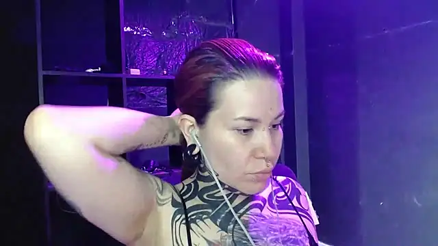 Snapshot of Pandora_9666 chatting on September 28, 6:26 pm Pandora 9666 online show from September 28, 6:26 pm