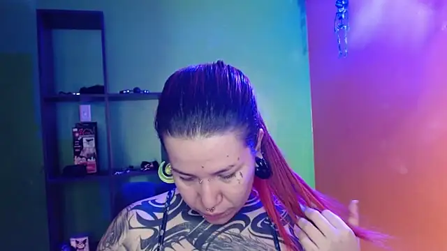 Snapshot of Pandora_9666 chatting on June 20, 3:39 pm Pandora 9666 online show from June 20, 3:39 pm