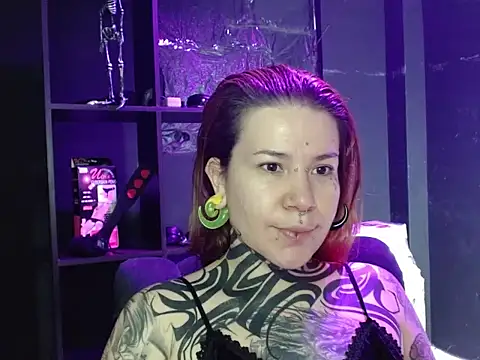 Snapshot of Pandora_9666 chatting on October 16, 2:47 pm Pandora 9666 online show from October 16, 2:47 pm