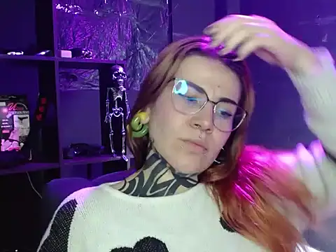 Snapshot of Pandora_9666 chatting on October 27, 6:20 pm Pandora 9666 online show from October 27, 6:20 pm