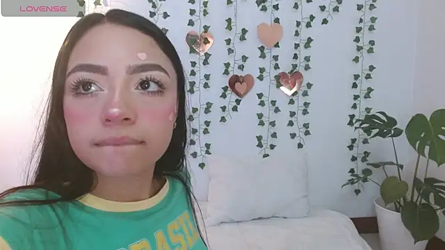 hellokitty  valery online show from April 15, 1:00 am