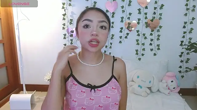 hellokitty  valery online show from April 3, 3:35 am