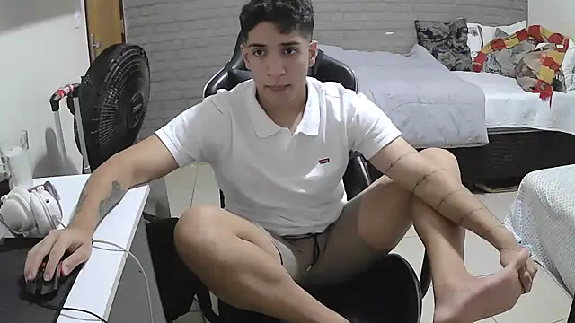 Snapshot of brancooodonto chatting on October 11, 2:56 am brancooodonto online show from October 11, 2:56 am