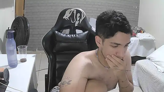 Snapshot of brancooodonto chatting on October 8, 3:19 am brancooodonto online show from October 8, 3:19 am