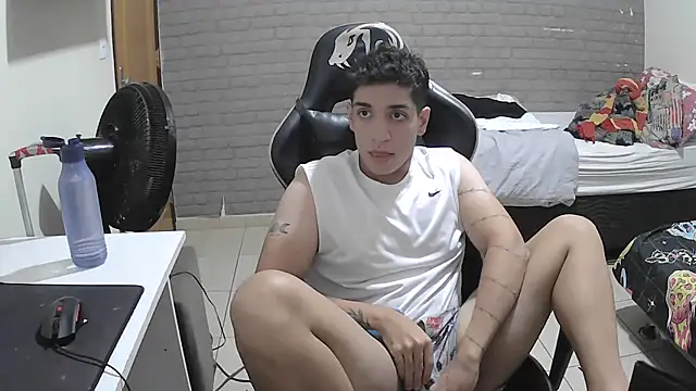 Snapshot of brancooodonto chatting on October 23, 12:31 am brancooodonto online show from October 23, 12:31 am