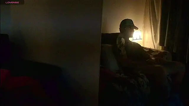 Snapshot of thomyafar chatting on November 30, 2:12 am thomyafar online show from November 30, 2:12 am