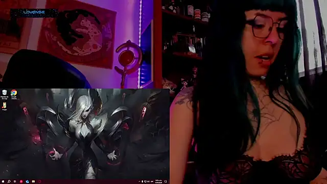 Snapshot of Hisato111 chatting on June 9, 1:45 pm Hisato111 online show from June 9, 1:45 pm