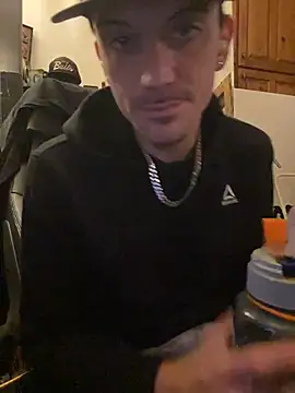 Polaroid White online show from November 3, 7:13 am