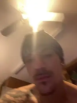 Polaroid White online show from November 3, 7:17 pm