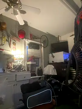 Polaroid White online show from December 17, 7:02 am