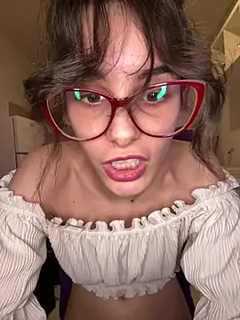 Snapshot of Mazzekyn chatting on March 17, 9:24 pm Mazzekyn online show from March 17, 9:24 pm