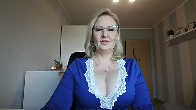 DianaLive online show from March 3, 7:26 am