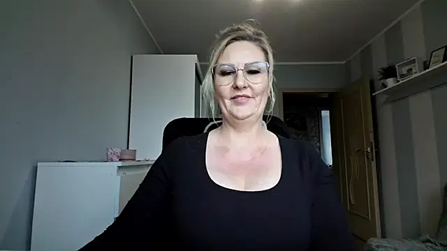 DianaLive online show from March 14, 2:23 pm