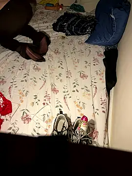 femboybandi online show from January 12, 1:12 am