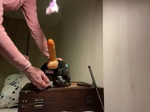 femboybandi online show from February 24, 10:32 pm