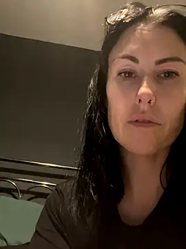 Snapshot of xCharlie_MILFx chatting on November 7, 2:16 am xCharlie MILFx online show from November 7, 2:16 am