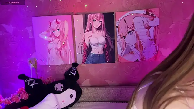 Snapshot of Adele_kawaii chatting on November 15, 1:15 pm Adele kawaii online show from November 15, 1:15 pm