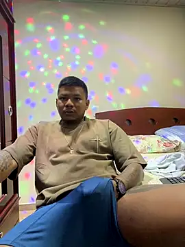 Saipuer31 online show from December 17, 3:33 am