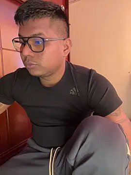 Saipuer31 online show from April 14, 7:30 pm