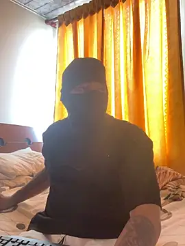 Saipuer31 online show from February 14, 9:15 pm