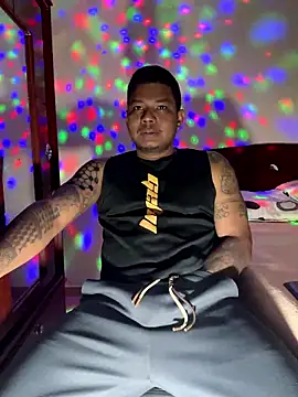 Saipuer31 online show from January 13, 2:37 am