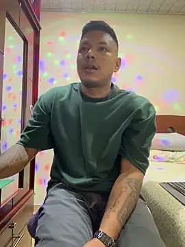 Saipuer31 online show from December 19, 7:11 am